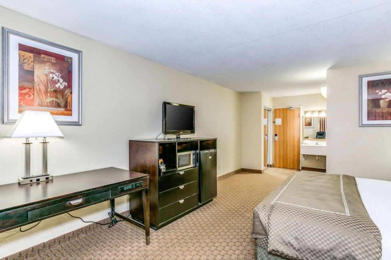 Wingate By Wyndham Wichita Airport酒店 外观 照片